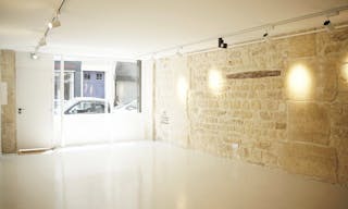 OWROOM IN PARIS – 213 sqm OF STYLE & LIGHT IN THE HEART OF THE CITY - Image 7