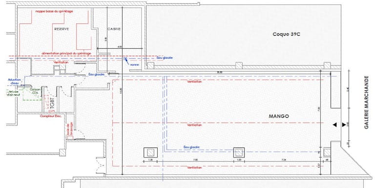 Shopping Mall Boutique - Bordeaux - Ideal Pop-Up Store - Image 4