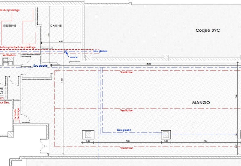 Shopping Mall Boutique - Bordeaux - Ideal Pop-Up Store - Image 4