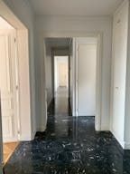 7th Arrondissement Showroom - Image 2