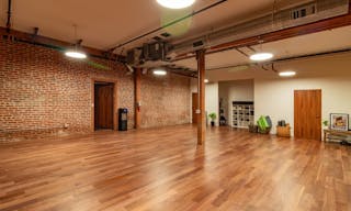 Located where Echo Park, Silver Lake, and Downtown LA meet - Image 5