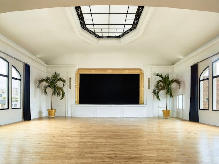 Spectacular event Showroom in Paris - Image 0