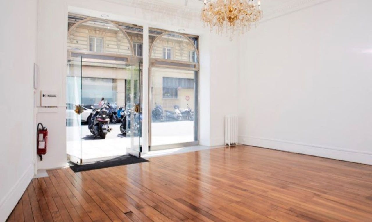 Beautiful Pop-up shop - Image 2