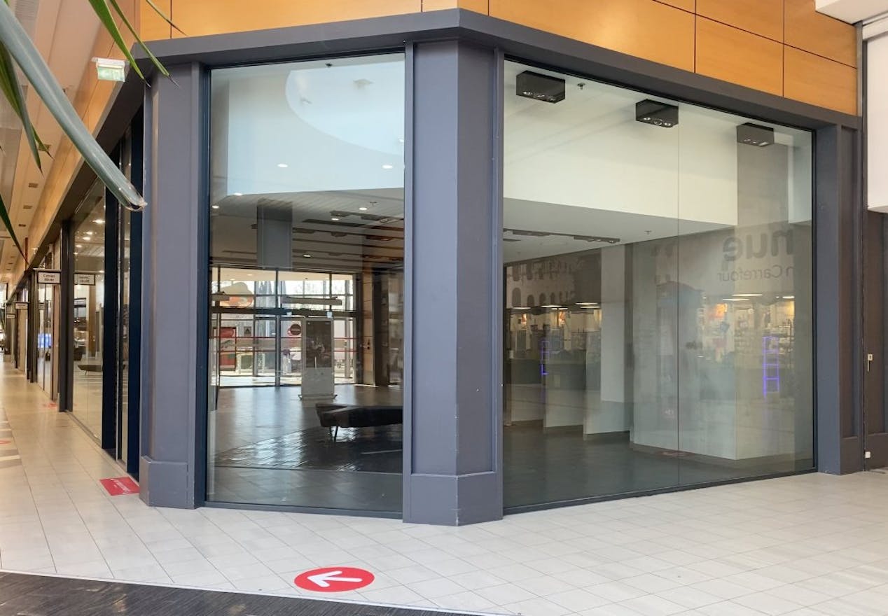 Shopping Mall N�mes �toile - Cell 57 - Image 1