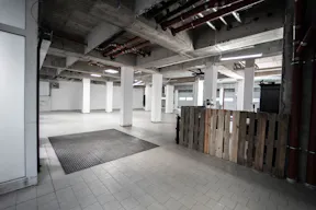 Fan-Community Pop-Up Space in Charlottenburg - Image 6