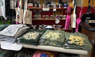 Los Feliz East Hollywood Retail storefront for pop-up shops - busy street open late if necessary - Image 4