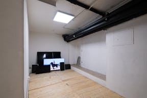 Spazio espositivo ibrido zona Navigli - Image 14