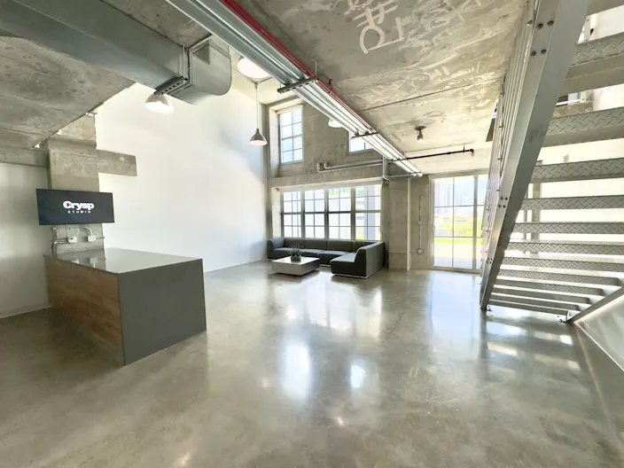 Industrial Daylight Loft in Wynwood with Natural Light & Huge Outdoor Rooftop with view - Image 3
