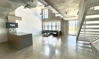 Industrial Daylight Loft in Wynwood with Natural Light & Huge Outdoor Rooftop with view - Image 3