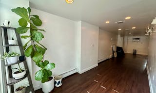 Quaint Central Harlem Space Ideal for Pop-Ups, Events, & Creative Use - Image 6