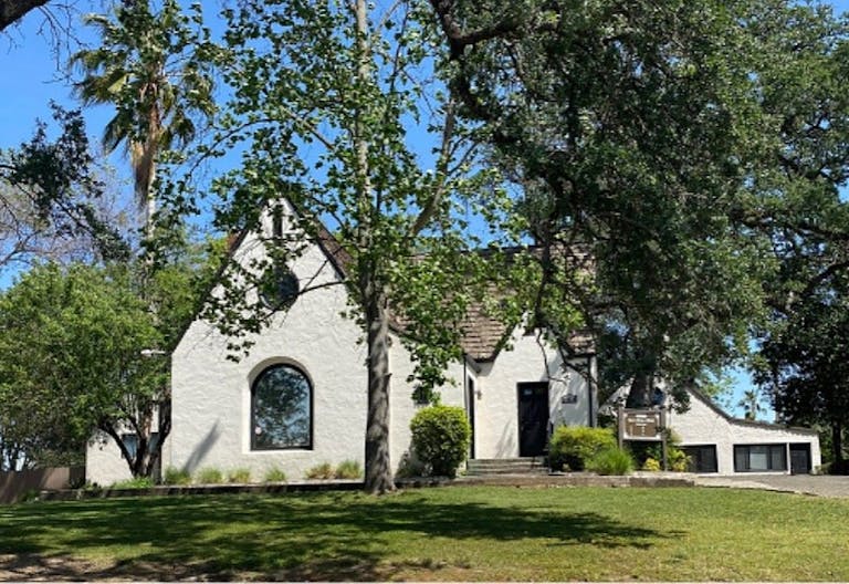 Fair Oaks Village Campus - Image 0