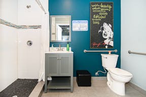 Huge Private Outdoor Space with graffiti & lots of color & character available for many uses - Image 0