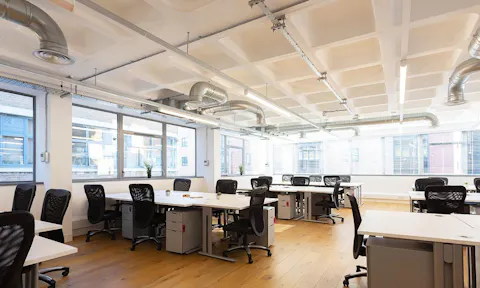 A retro building with private serviced offices - Image 0