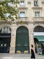 Large Office Apartment In the heart of Paris - Image 8
