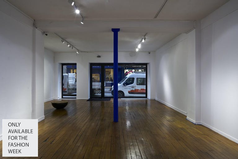 Beautiful Art Gallery - Image 3