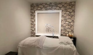 Treatment / Spa Room Available for Rent - Image 2