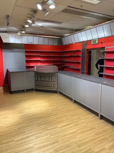 Former Teknikmagasinet in Commerce Skövde - Image 1