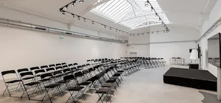 Superb Creative Space in Le Marais - Image 5