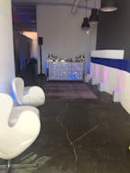 1st Floor Versatile Warehouse Space in SOMA/ The Avenue - Image 10