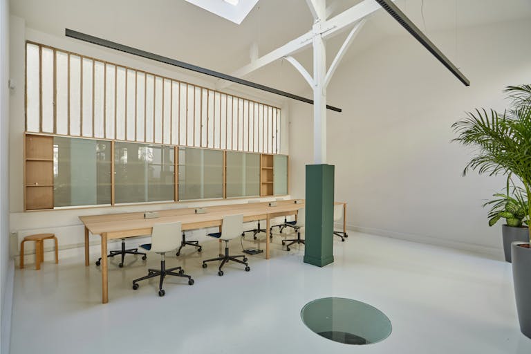 Showroom Beauce - Image 1