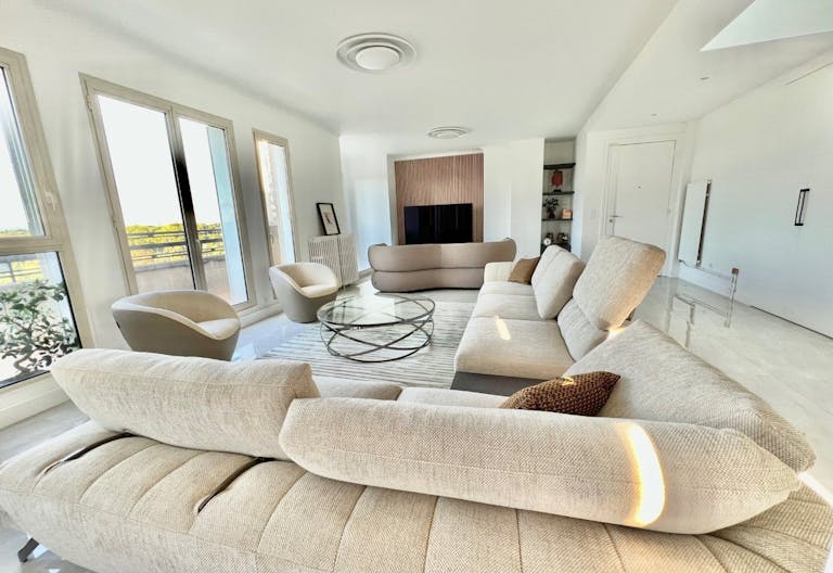 Showroom / Appartement avec vue sur la Fondation Louis Vuitton - Image 2