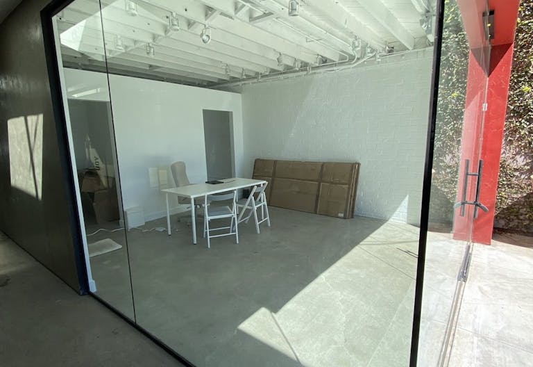 Trendy Melrose Pop-Up Shop / Boutique Space - Image 1