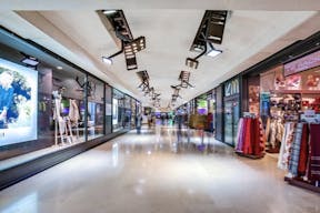 Pop Up Kiosk Galerie des champs �lys�e - Image 4