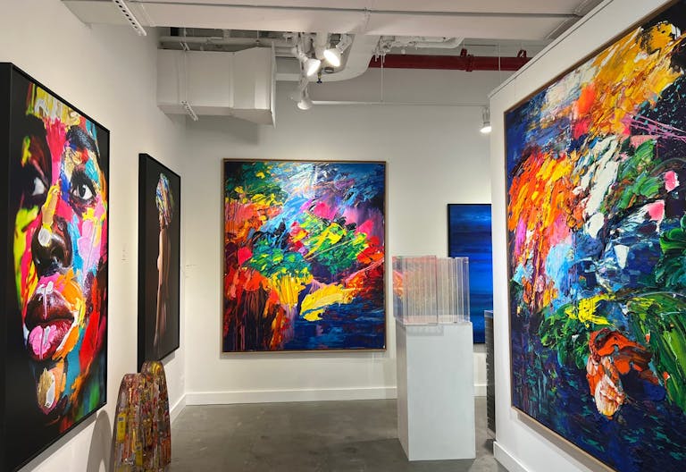 Spacious and Bright Chelsea Art Gallery by the High Line with Two Rooms - Image 3