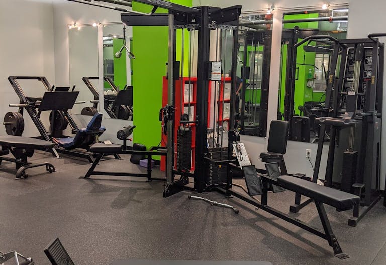 Fully Equipped - Full Access - Prime Location Physical Therapy Space - Image 1