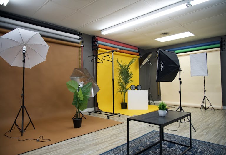 NEW Dallas Creative Flex Studio Space (Showcase, Photoshoot, Pop Up, Video Shoot) - Image 3
