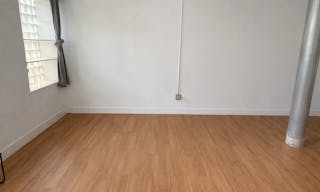 Bright Beautiful Retail, Cafe ,Event Space In The Heart Of Williamsburg - Image 5