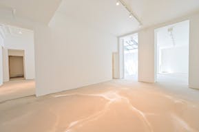 Magnifique espace sous verri�re � proximit� du Palais Royal - Image 5