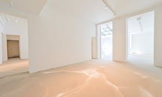 Magnifique espace sous verri�re � proximit� du Palais Royal - Image 5