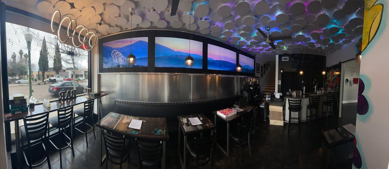 Bar for hire in Escondido, CA - Image 1