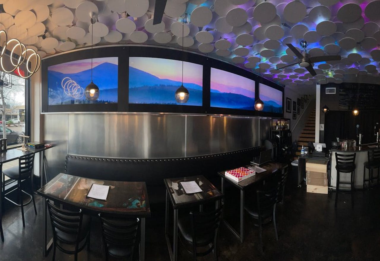 Bar for hire in Escondido, CA - Image 1