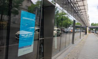 Elegant Retail Space at Historic Hotel Bristol - Image 39