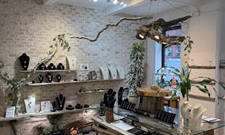 Charming Boutique Space in Upper West Side ? Nature-Inspired Artistry - Image 0