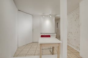 Pop up and accomodation space in Montmarte - Image 3
