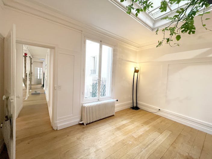 Showroom on famous rue Saint Honoré - Place Vendôme - Image 3