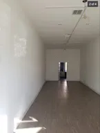 High-Visibility Retail/Creative Studio Space in Prime Mid-City LA Location - Image 2