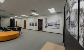 Production Studio with Cyc Wall for Cars and 3000+sqft Theme Background - Image 9
