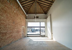 Stunning Retail Space on Iconic Sunset Boulevard - Image 2