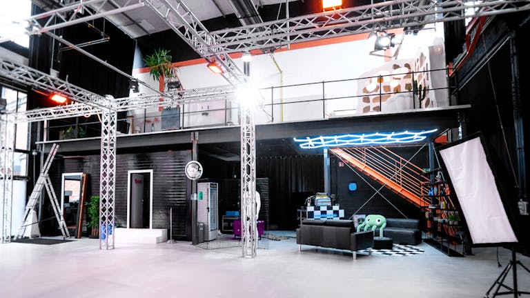 Industrial Pop-up Space in Cologne - Image 1