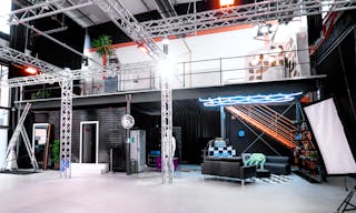 Industrial Pop-up Space in Cologne - Image 1