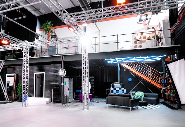 Industrial Pop-up Space in Cologne - Image 1