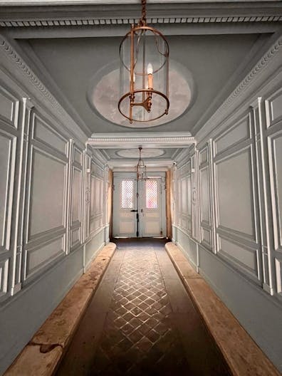 Splendid showroom rue Saint Honoré - Place Vendôme, in the heart of Paris fashion & culture district. - Image 3