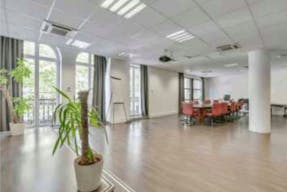 Office Space Boulevard De La Madeleine - Image 2