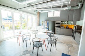 Cozy & Well-Equipped Creative Event Space in Miami - Image 5