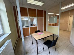 D�cor/Lieu de tournage: Commissariat - Image 10