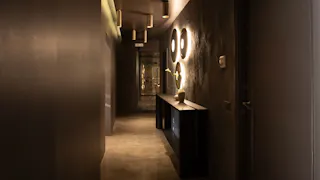 Exclusive venue located in the heart of Milan’s Montenapoleone District - Image 16